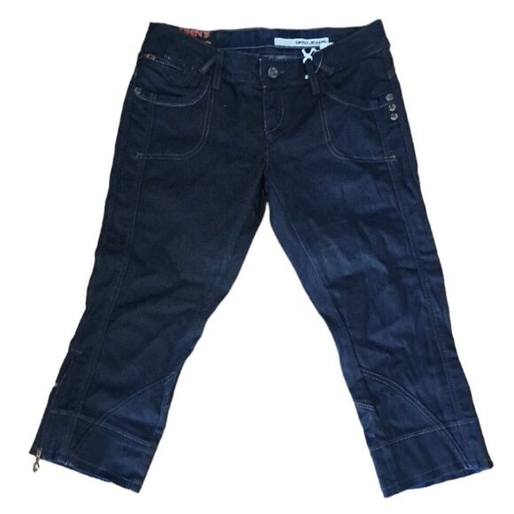DKNY Women's Coated Dirty Blue Denim Capri Jeans Multi Seams Zipper Calf Sz 11 - Picture 2 of 7